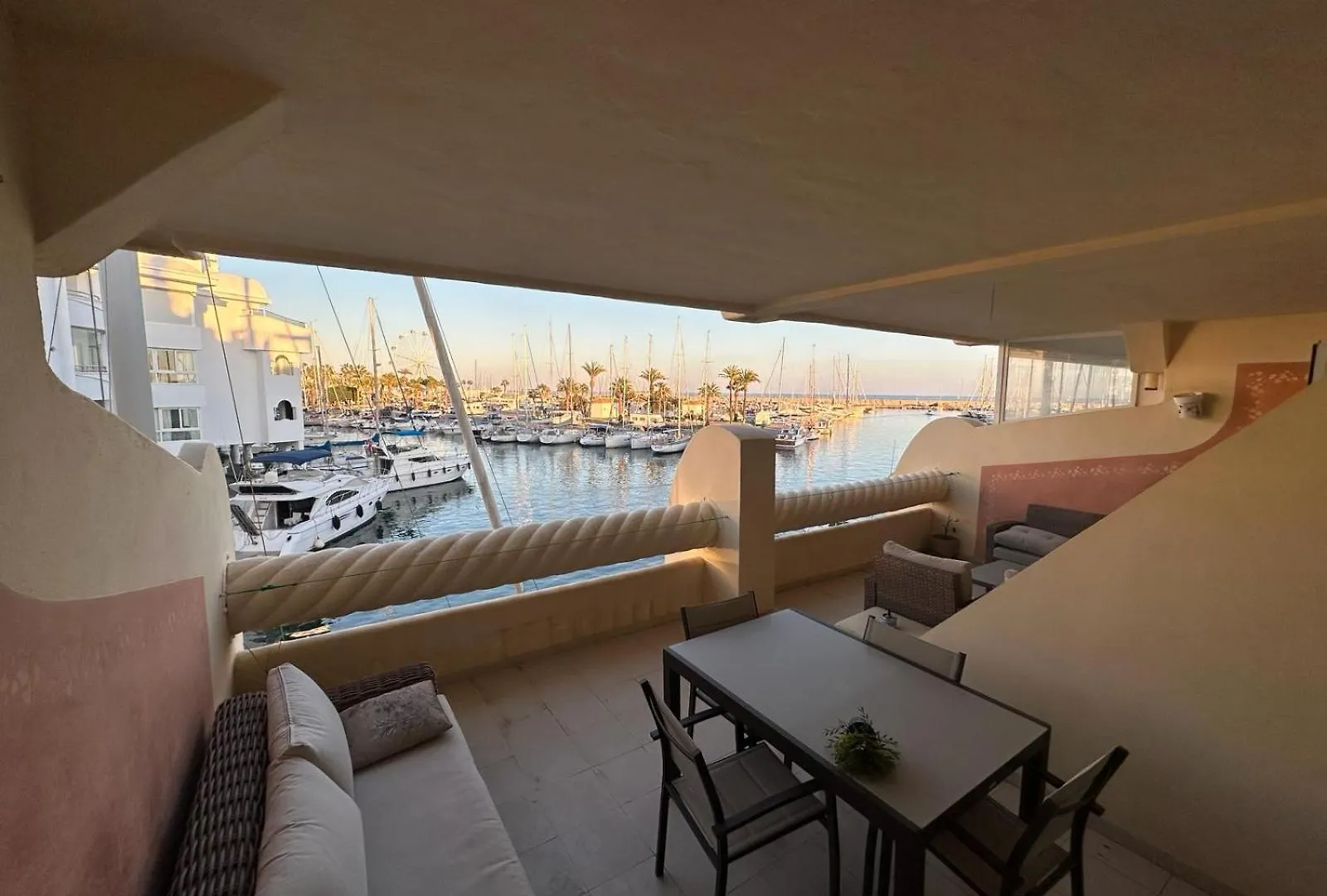 Piso Islas C111 Benalmádena 0*,